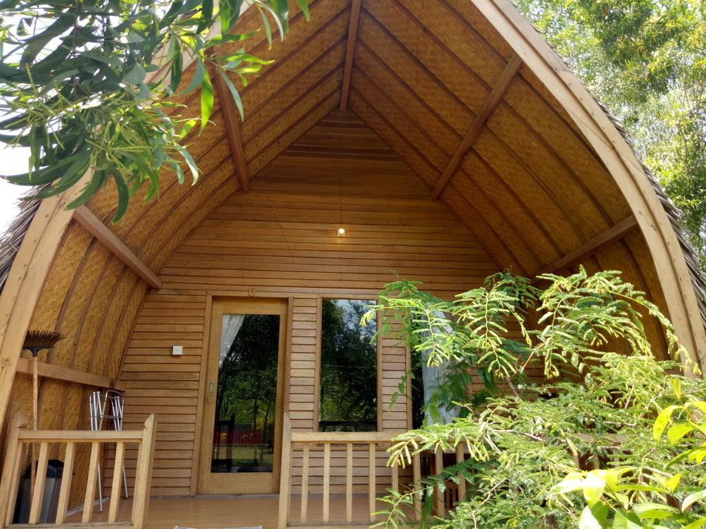 Rose Bungalow Hotel Pemenang Exterior foto