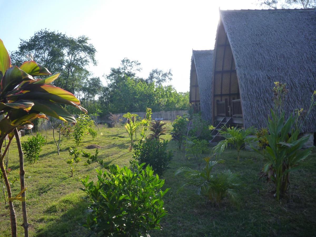 Rose Bungalow Hotel Pemenang Exterior foto
